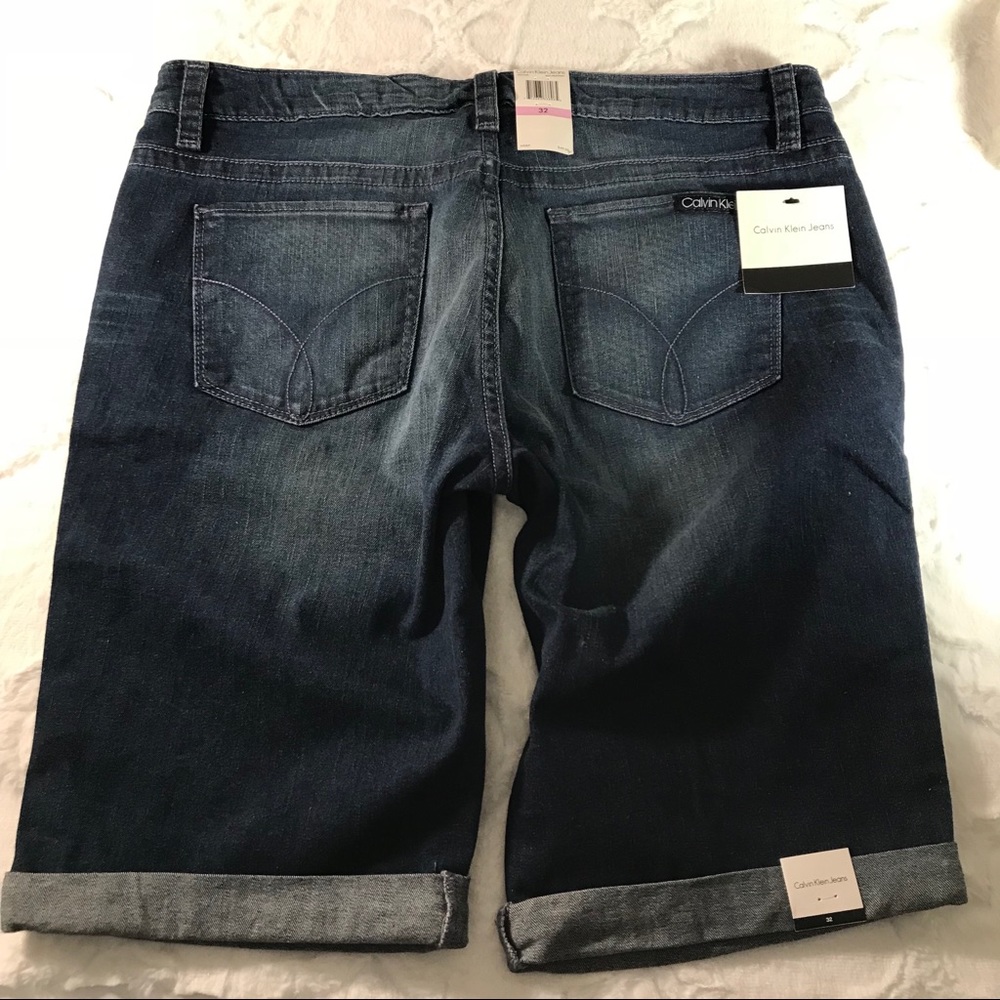 NWT Calvin Klein cuffed denim Bermuda shorts sz14